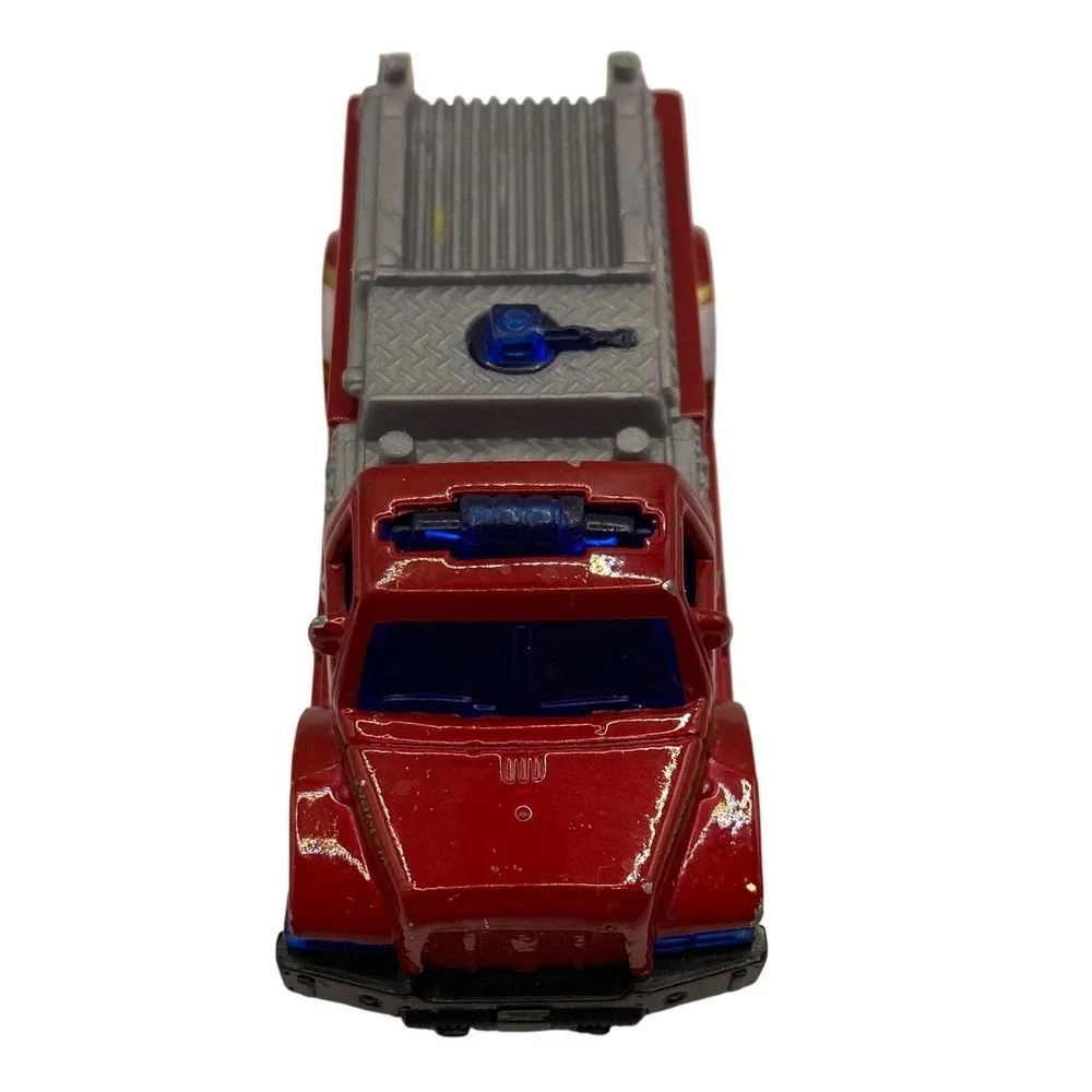 VTG Matchbox Highway Rescue Fire Truck Red Engine 10 MBX Fire‎ Dept 2002 Mattel
